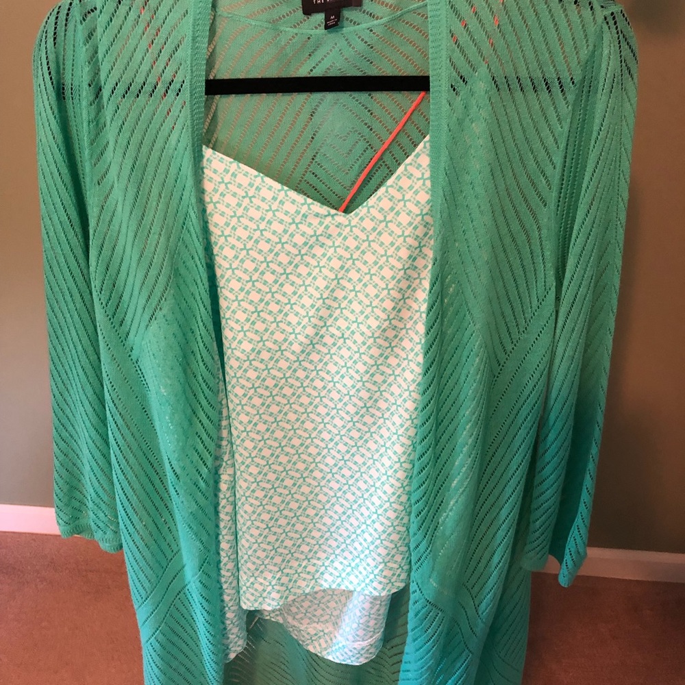 Limited shirt with light weight sweater